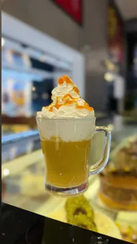 مشروب كراميل بالكريمة