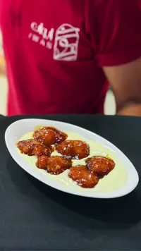 وجبة دجاج بصوص خاص - مطعم إيوان (Iwan)