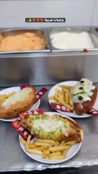 وجبات ساندويتشات غربية بالجبنة
