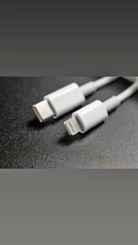 كابل شحن سريع تايب سي إلى لايتنينج (Apple)