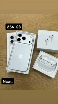 آيفون 15 برو مع سماعات إيربودز (Apple)