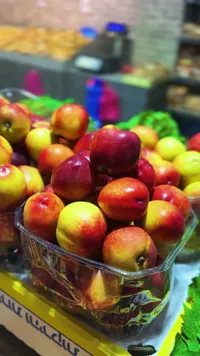 نكتارين طازج