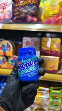 علكة فريش أكشن بالنعناع - مينتوس (Mentos)
