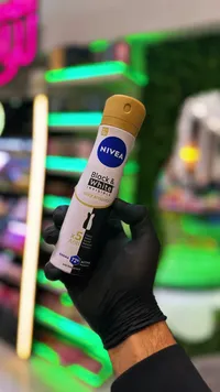 مزيل عرق بلاك آند وايت سيلكي سموث - نيفيا (Nivea)