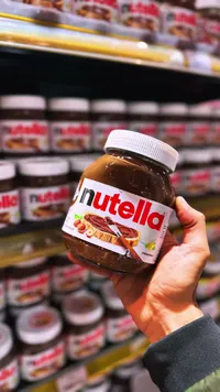 كريمة البندق والكاكاو - نوتيلا (Nutella)