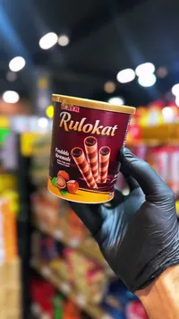 أصابع ويفر محشوة بكريمة البندق - رولوكات من أولكر (Ulker)