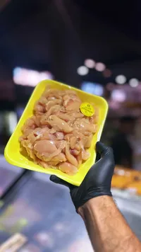 صدور دجاج مقطعة (Chicken)