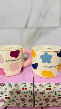 أكواب بتصميم ملون (The impact of colors)