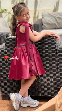 فستان أطفال كلاسيكي بفيونكة - عنابي