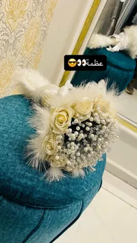 مسكة ورد عرائس فاخرة - عظمة