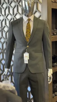 بدلة فرح شبابية كلاسيكية - رويال (Royal)