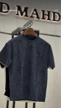 تيشيرت رجالي بنقشة شعار العلامة التجارية - إمبوريو أرماني (Emporio Armani)