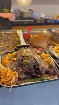 وجبة دجاج محشي أرز بالخضار