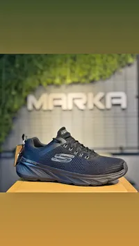 حذاء رياضي رجالي - سكيتشرز (Skechers)