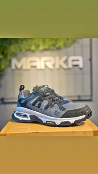 حذاء رياضي - سكيتشرز (Skechers)