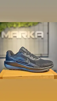 حذاء رياضي - نايكي (Nike)