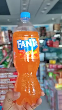 مشروب غازي بنكهة البرتقال - فانتا (Fanta)