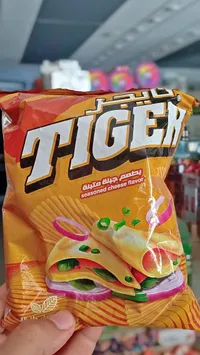 شيبس بنكهة الجبنة المتبلة - تايجر (Tiger)