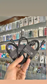 كابل شحن USB-C إلى USB-C
