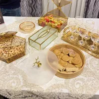 طقم استقبال وتقديم الضيوف الفاخر
