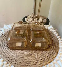 مضيفة مكسرات زجاجية - 4 أقسام