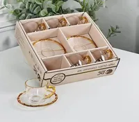 طقم أكواب شاي زجاجية مع صحون - تصميم ذهبي