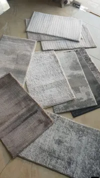 مجموعة عينات سجاد وموكيت متنوعة