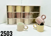 كاسات سيراميك بتصميم عصري