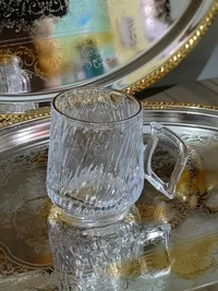 كوب زجاجي بنقوش مموجة