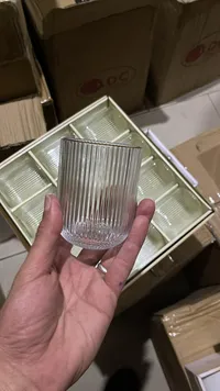 طقم أكواب زجاجية مضلعة