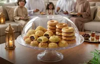 حامل تقديم حلويات أكريليك بغطاء