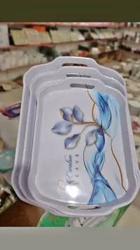 صواني تقديم بتصميم أوراق إبداعية (Creative Leaves)
