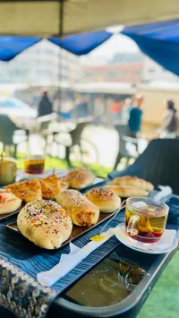 خبز محشي بالجبن والزعتار