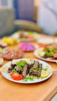 وجبة كباب مشوي شرقي