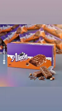 كيك بار بالشوكولاتة والبندق - أليسون (Alison)
