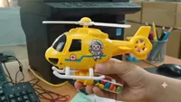 هليكوبتر لعبة مع حلوى