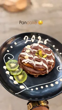 بان كيك بالشوكولاتة والفواكه