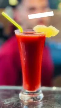 عصير فراولة طبيعي طازج