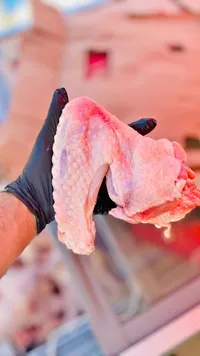 أجنحة دجاج طازجة
