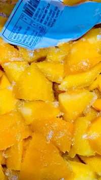 قطع مانجو مجمدة