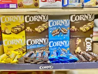 ألواح الشوكولاتة والموز - كورني (Corny)