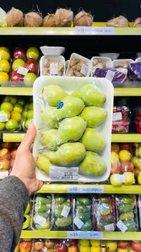 كمثرى أخضر طازة