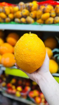 برتقال طازج