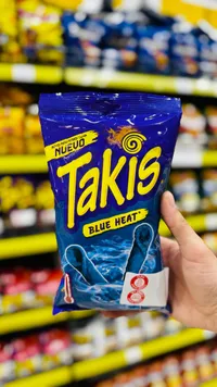 رقائق الذرة الحارة بلو هيت - تاكيس (Takis)