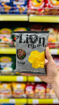 شيبس بطاطس بنكهة الكباب - ليون (Lion)