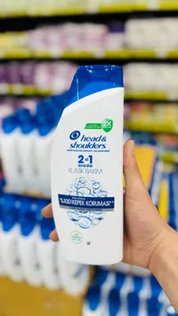 شامبو وبلسم 2 في 1 للعناية الكلاسيكية - هيد آند شولدرز (Head & Shoulders)