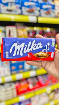 شوكولاتة بالحليب مع بسكويت لو - ميلكا (Milka)