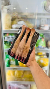 أرجل دجاج مبردة