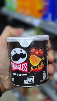 برينجلز حار وحريف - Pringles Hot & Spicy