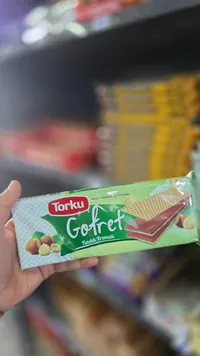 ويفر محشو بكريمة البندق - توركو (Torku)